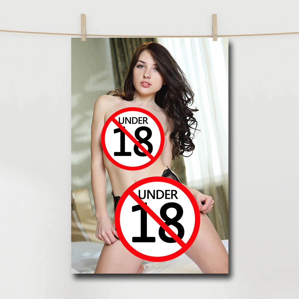 Настенная картина &quotОбнаженная брюнетка&quot WONYANZE