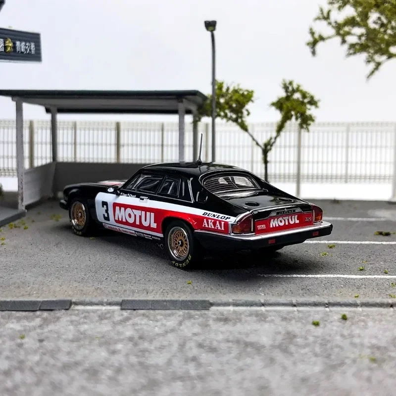 INNO 1:64 JAGUAR XJ-S TWR # Имитационная модель из сплава 3 детская коллекция декоративных