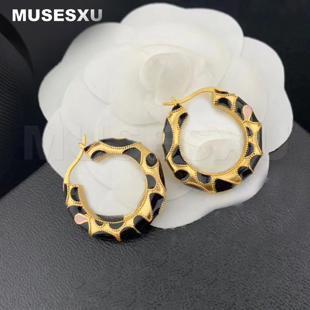 

Jewelry & Accessories 2022 Luxury Brand Black Leopard Print Gold Hollow Earrings For Woman's Party's Gifts