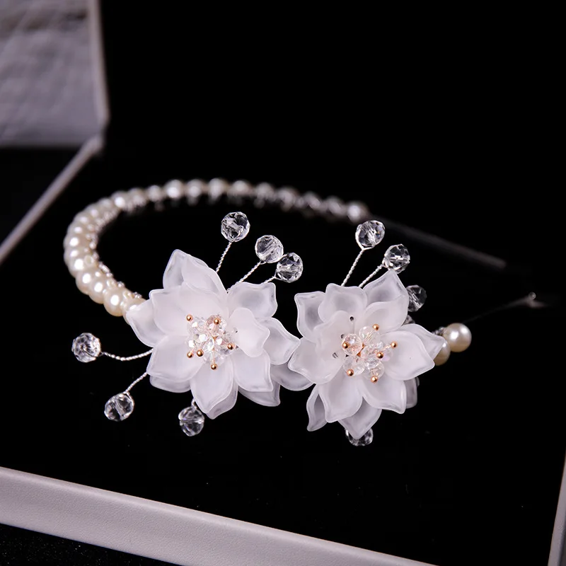 

New Bridal Handmade White Flower Headbands Pearls Hairbands For Brides Tiaras Crowns Wedding Accessories