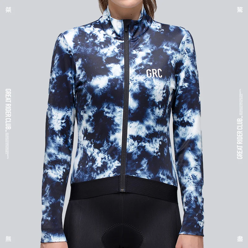 

Женская зимняя куртка на завязках