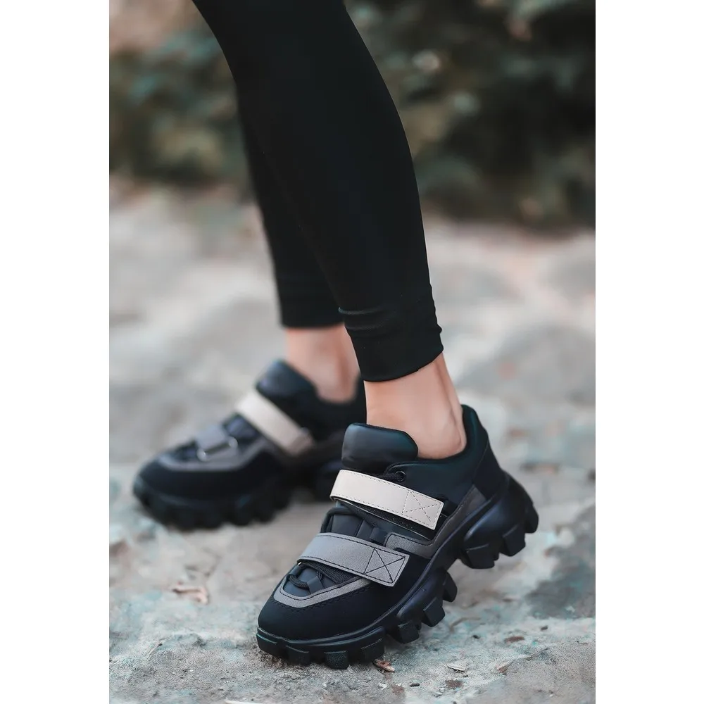

Bend Black Nubuck Cream Detailed Sports Shoes