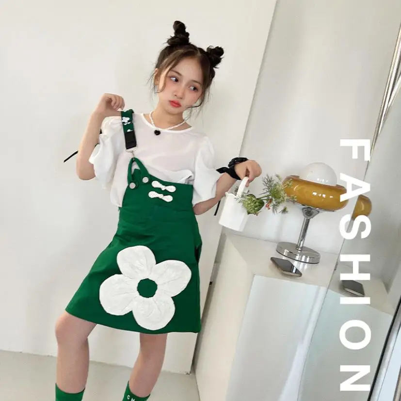 

Girl Design One Shoulder Strap Skirts + T-Shirt 2pcs Sets Summer New Children Flowers Fashion Princess Suit Kids 2pcs Sets Wz743