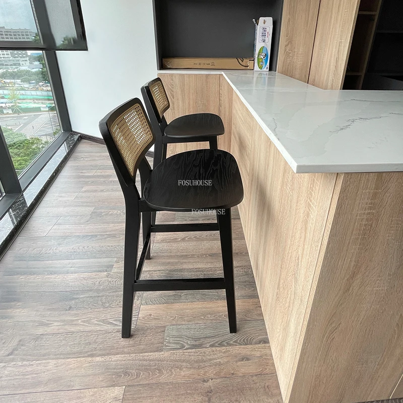 

Nordic Solid Wood Bar Chairs Rattan Luxury Designer Retro High Bar Stool Living Room Backrest Taburetes Cocina Home Furniture