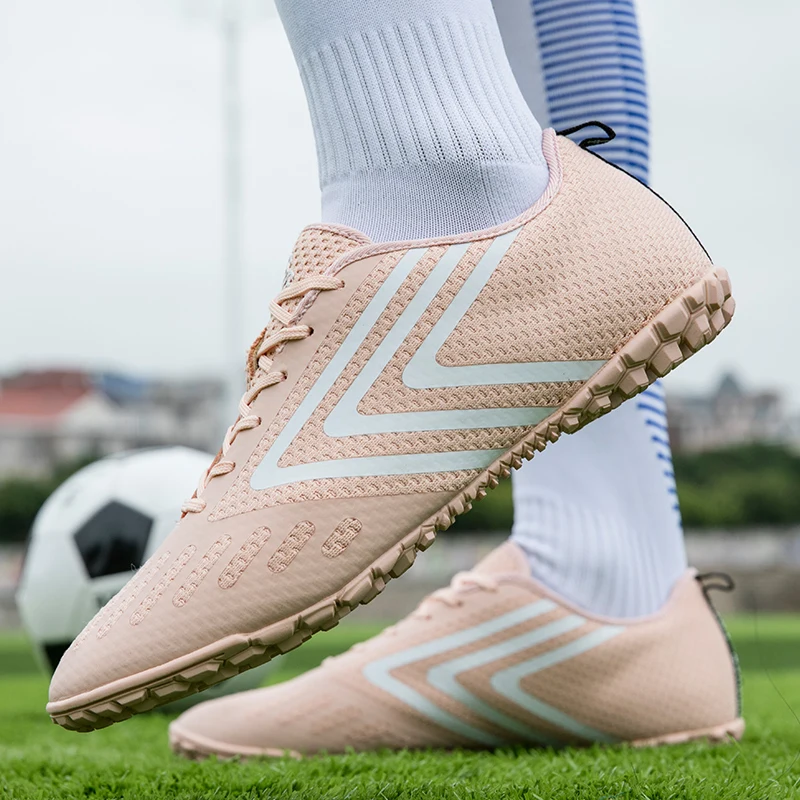 2022 High Quality Soccer Boots For Men Professional Football Training Shoes Men Soccer Turf Cleats Football Futsal Sneakers Men