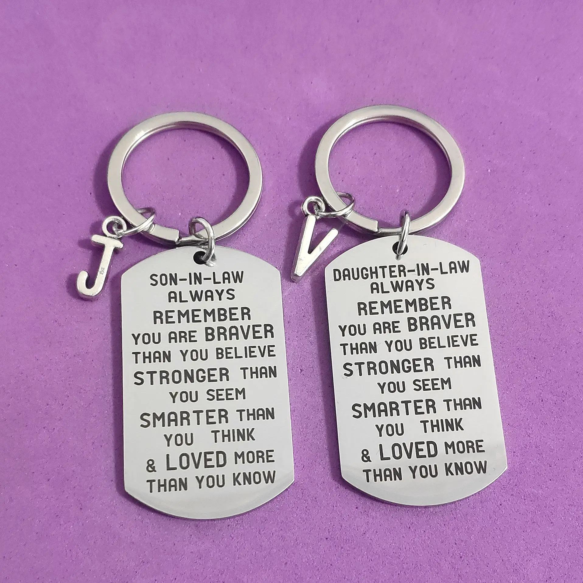 

Keys Holder Creative Keyring A-Z Military Tags to Son-in-law Daughter-in-law Birthday 26 Letters Stainless Steel Thanksgiving