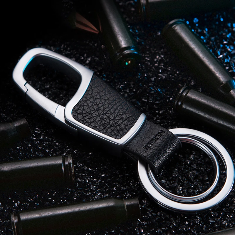 

Luxury Leather Key Chain Men Women Metal KeyChain Black Clasp Creative DIY Keyring Holder Car Key Chains Keys Ring Jewelry Gift