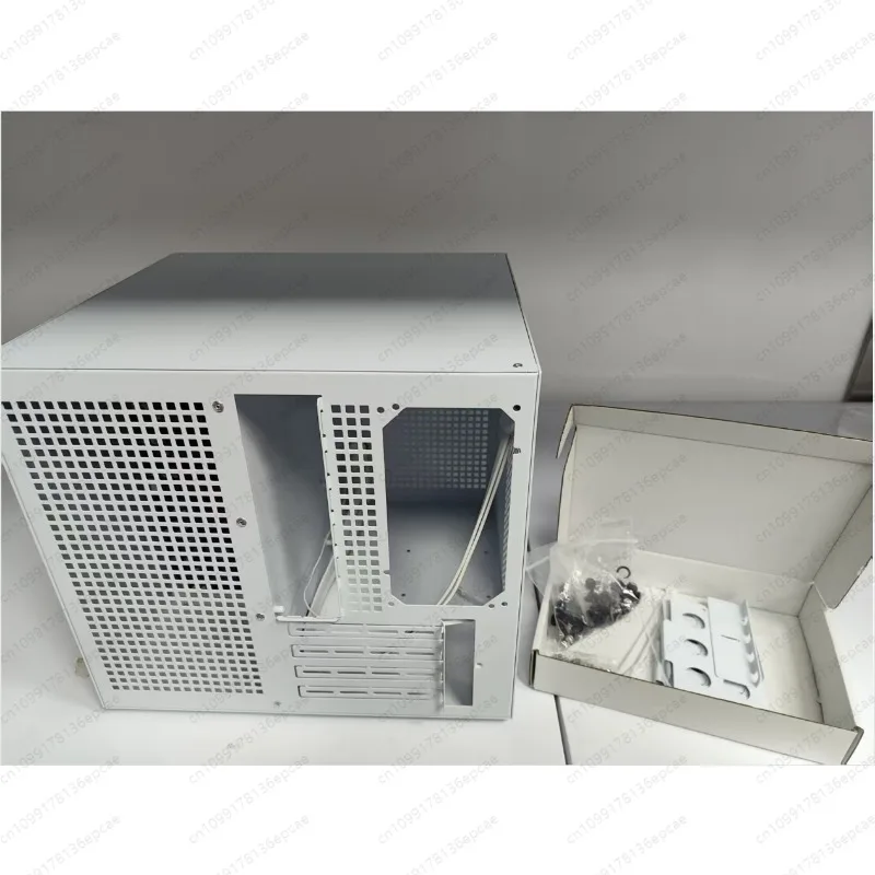 Корпус Sagittarius 8‑Bay NAS Tower с задней панелью, блоком питания ATX, MATX и полноразмерными слотами PCIe для системы UNRAID (art.: 3920da76cf75b) - 3920da76cf75b