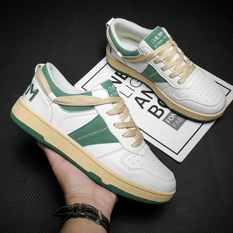 New Classic Men Skateboard Shoes Fashion Designer Sports Shoes Men Sneakers Flats Breathable Vulcanized Sneakers Man Skate Shoes