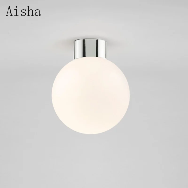 Постмодернизированная потолочная лампа со стеклянными шариками маленький