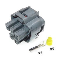 1 set 5 ways car gasoline oil pump plug for toyota hyundai mg641521 4 automobile wire connector auto waterproof socket