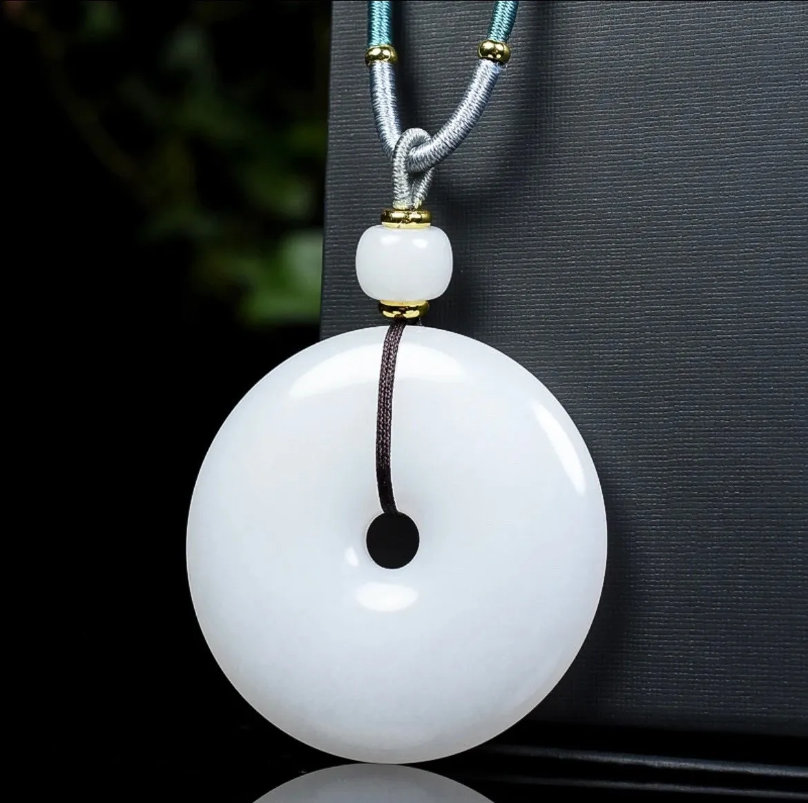 

Natural White Jade Donut Pendant With Rope Chain Hetian Jades Nephrite Round Safety Buckle Charms Necklace Men Women Accessories