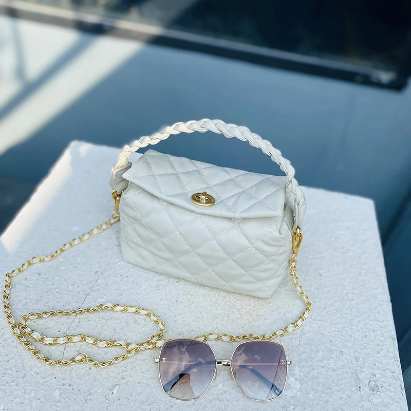

Bag Women's leather small square bag, sheepskin cross-body rhombus embroidered thread woven hand chain bag
