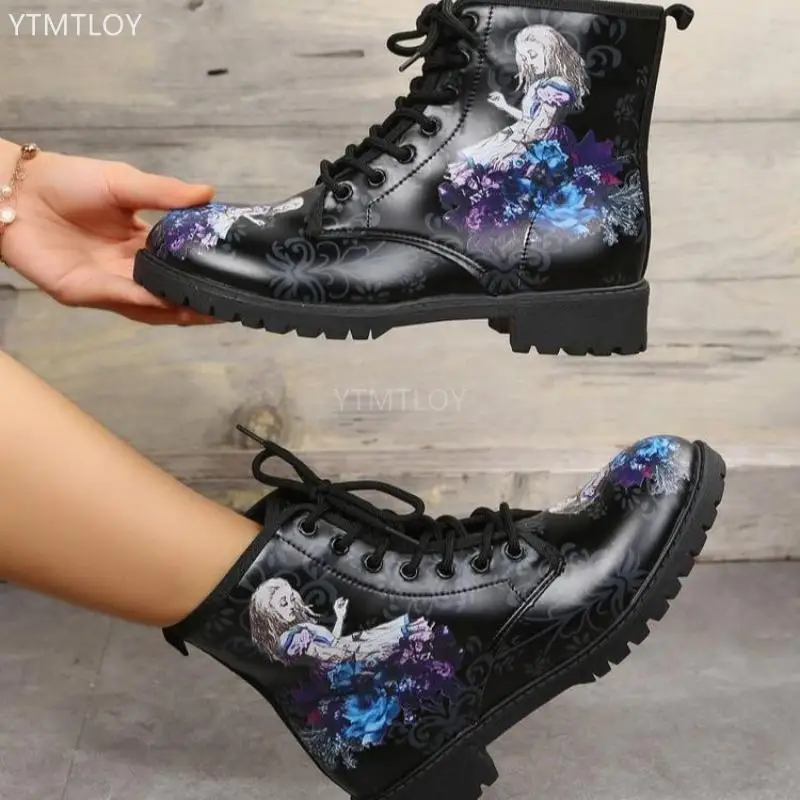 

Женские ботильоны с принтом, Нескользящие винтажные мотоциклетные ботинки из искусственной кожи, на платформе, со шнуровкой, на квадратном ...
