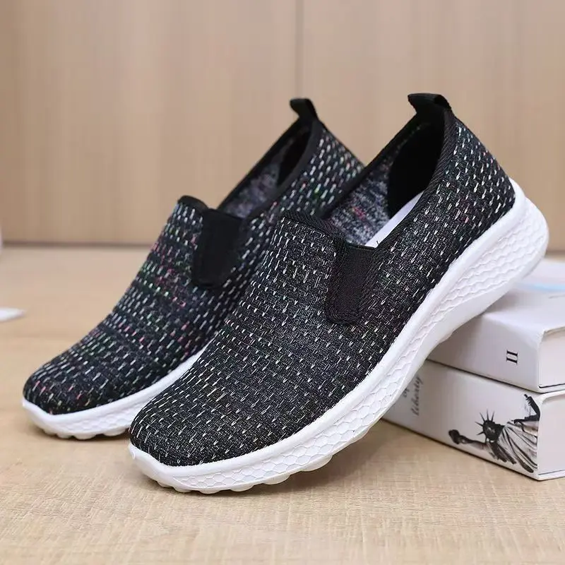 2024 новая женская весенне-летняя повседневная спортивная обувь с сеткой мягкая
