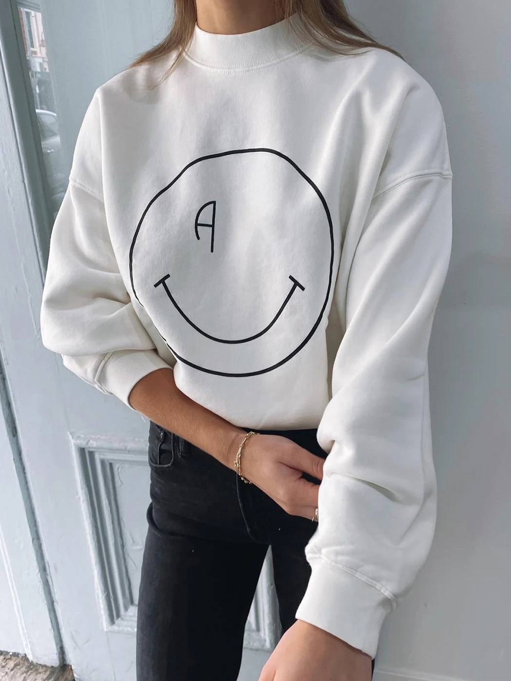 

Women's Sweatshirt Smiley Face Print Long Sleeve O-Neck Sports Pullover Tees