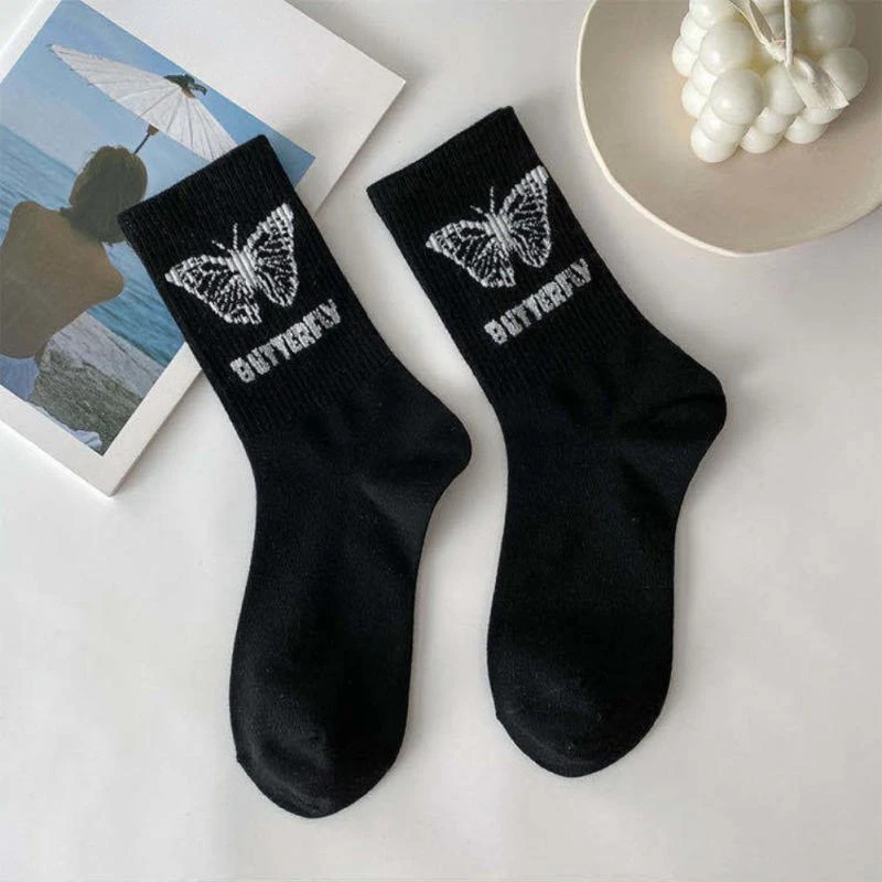 1Pair Butterfly Socks For Women Cotton Cute Cartoon Harajuku Autumn Winter Mid-tube Socks Street Sports Trend Stockings