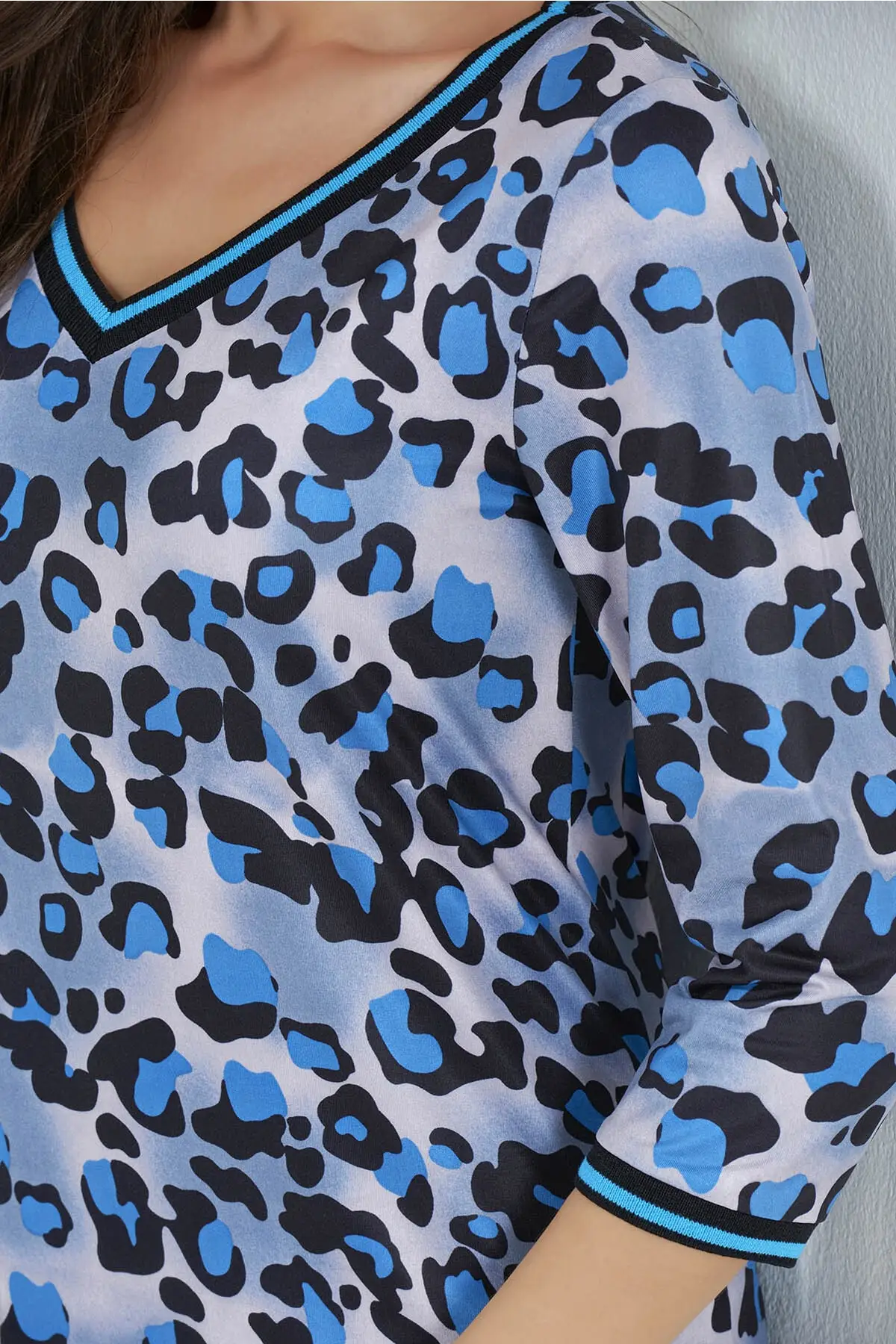 Рисунок 4 - Женская стильная трикотажная блуза