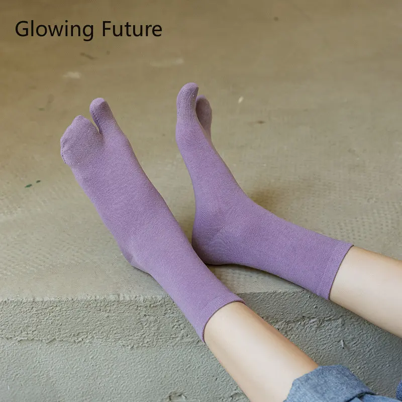 New In Fashion Women Two Toed Socks Thin Spring Autumn Cotton Kawaii Socks Solid Split Toe Socks Japanese Style cute Clogs Sock