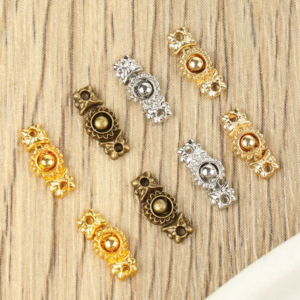 

DIY Doll Clothes Buttons Dolls Sewing Accessories DIY Dress Decor Shoes Buckles Metal Belt Buckle Doll Bags Clothes