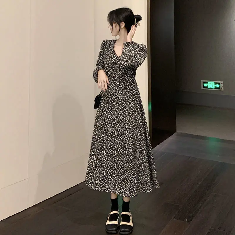 

Korean Style Chic Boho Printing Beach High Dress Vintage Black Flower Women Lantern Sleeve Party Slim Print Casual Dresses 2022