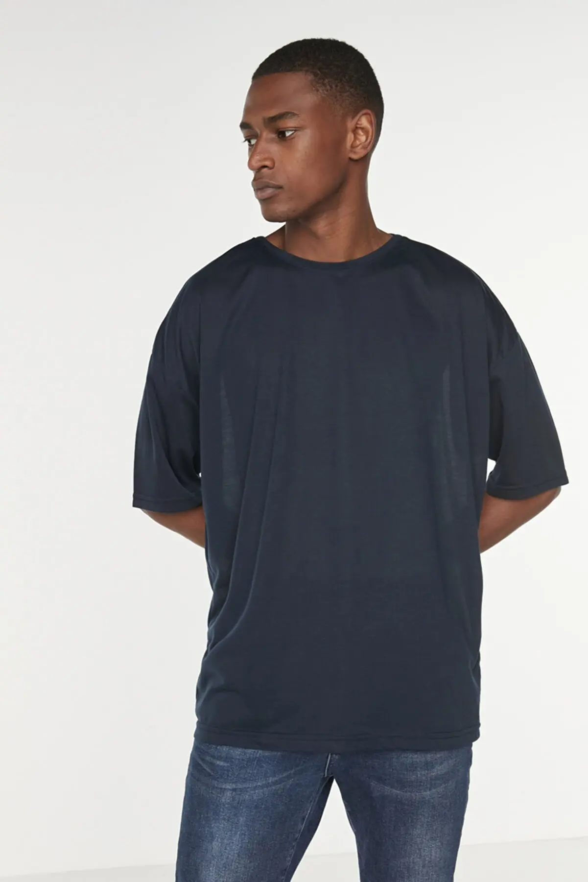 

Футболка мужская базовая с коротким рукавом и велосипедным воротником, оверсайз