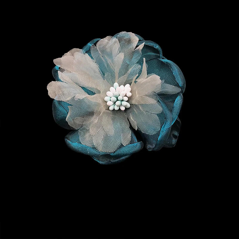 

Original Handmade Silk Yarn Fabric Flower Brooch Exquisite High-End Pin Big Corsage Accessories for Women Suit Dress Jewelry Pin