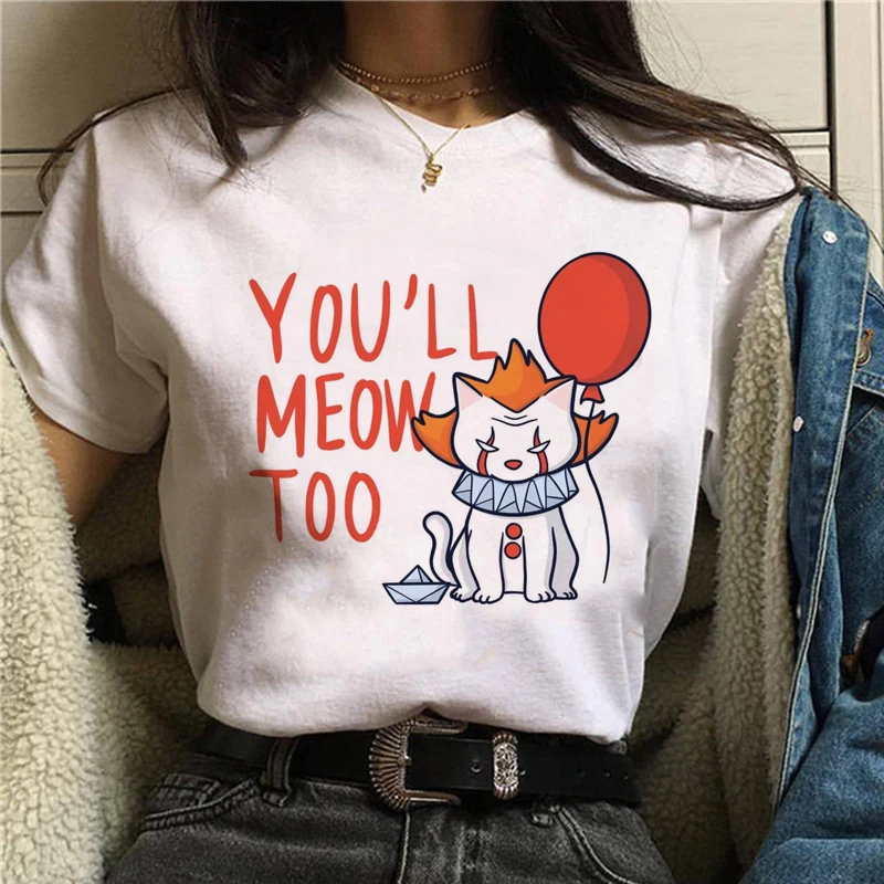 

Женская летняя футболка с принтом в виде черепа и цветов