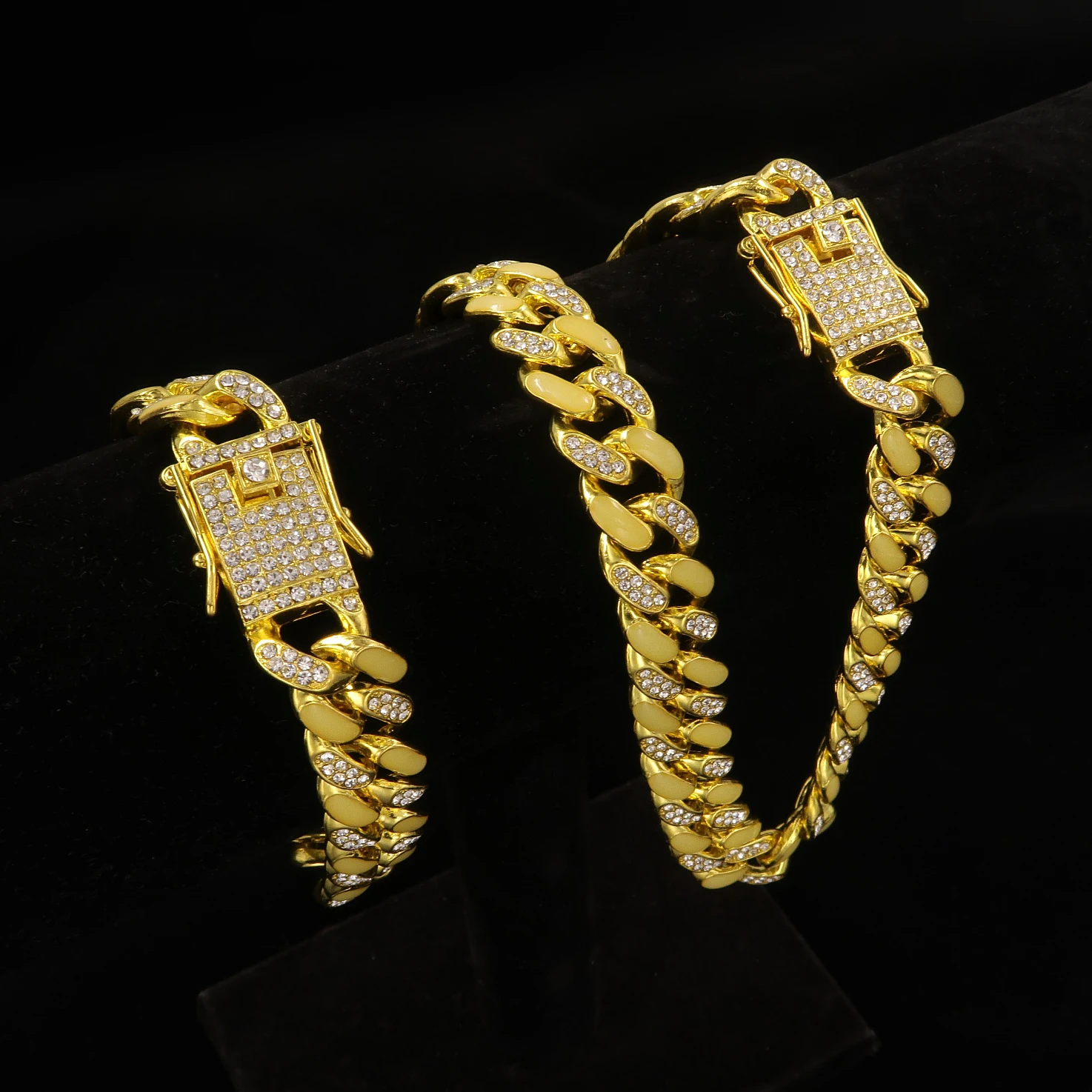 

New Cuban Link Chain Necklace Bracelet Hip Hop Night Light Gold Silver Drip Oil Iced Out Bling Full Diamond Male Jewelry Set