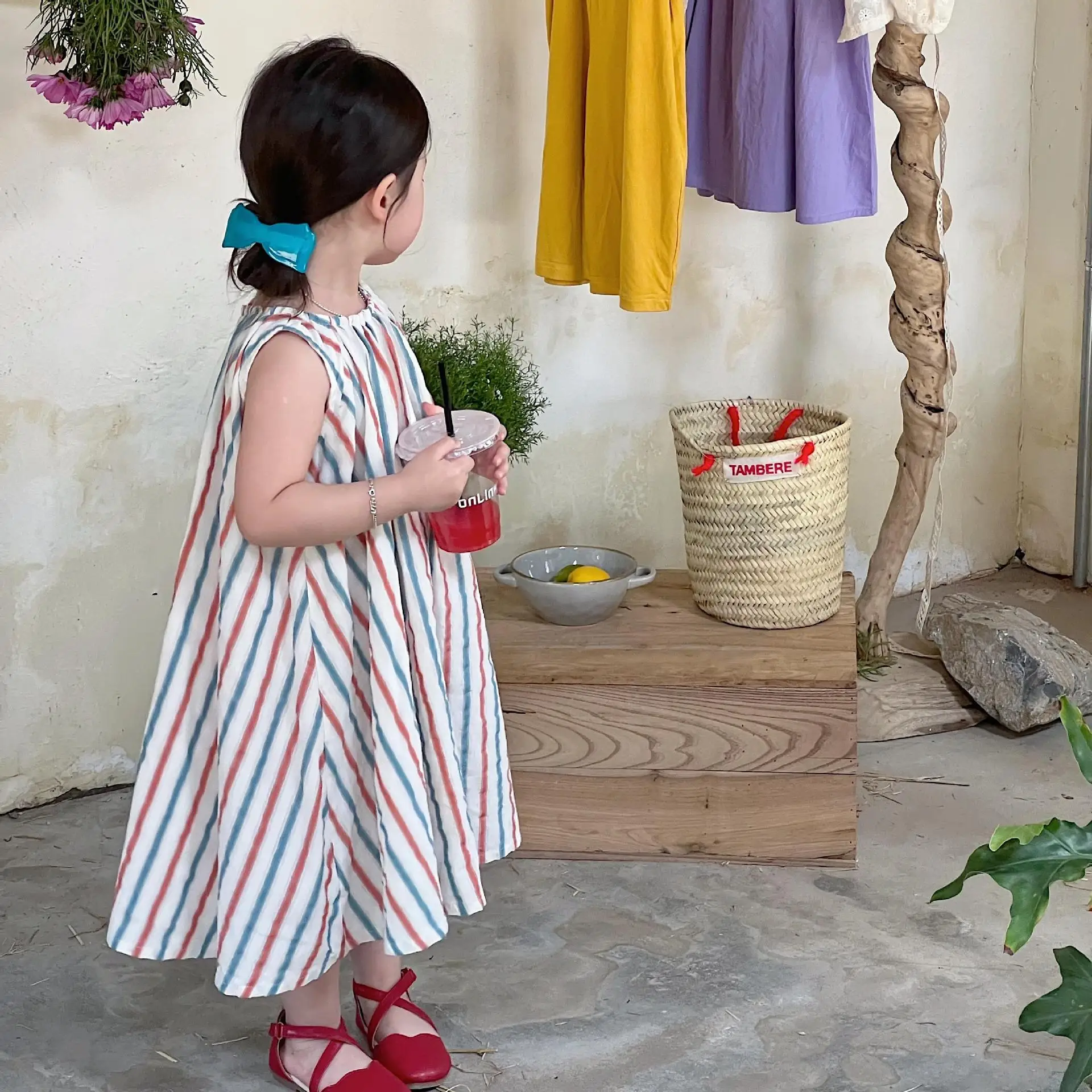 

2023 летнее повседневное хлопковое длинное платье в полоску без рукавов для девочек