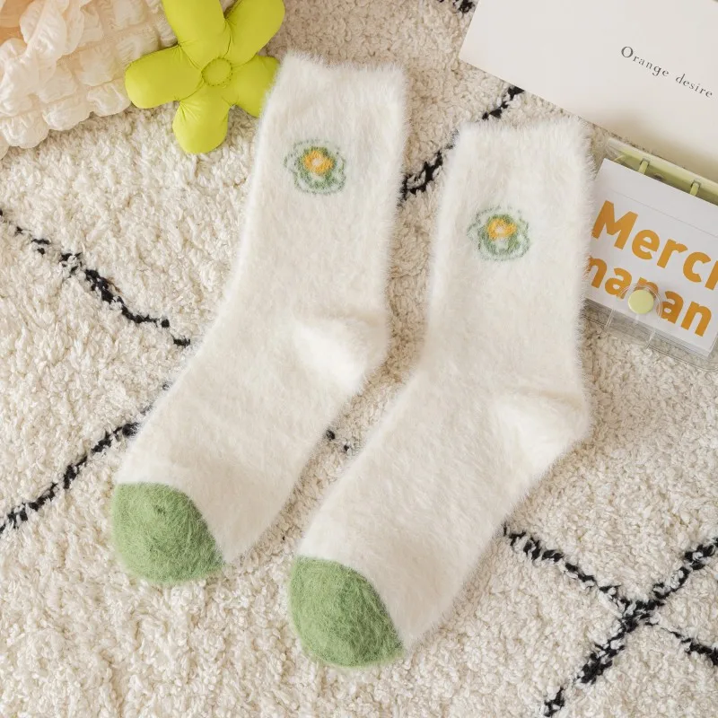 Cute Flower Winter Fluffy Kawai Socks Women Warm Thick Sleep Socks Thermal Fuzzy Socks Set White Green Stripe Girls Socks