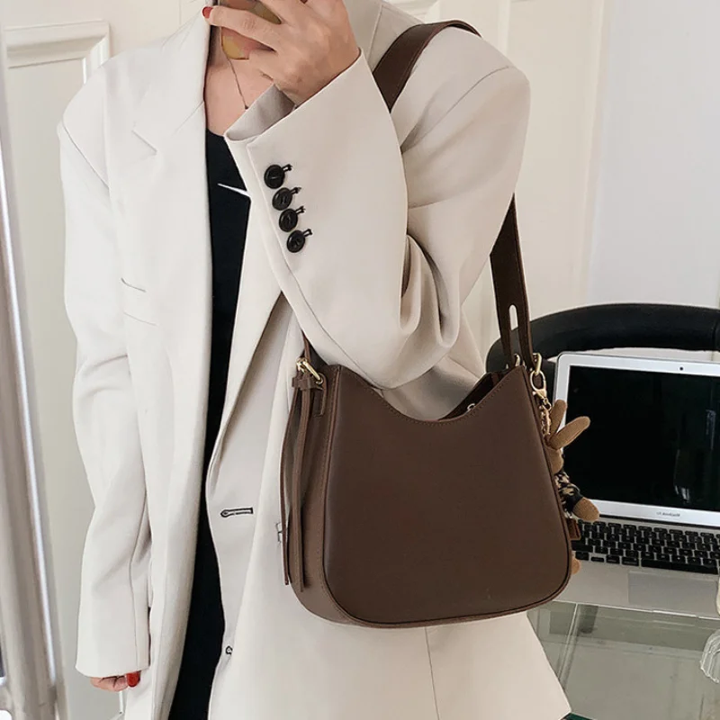 Women's Simple Solid Color One Shoulder Underarm Hand Bag bolsa Commuting Crossbody Hand Bags for Women Small Popular Tote сумка
