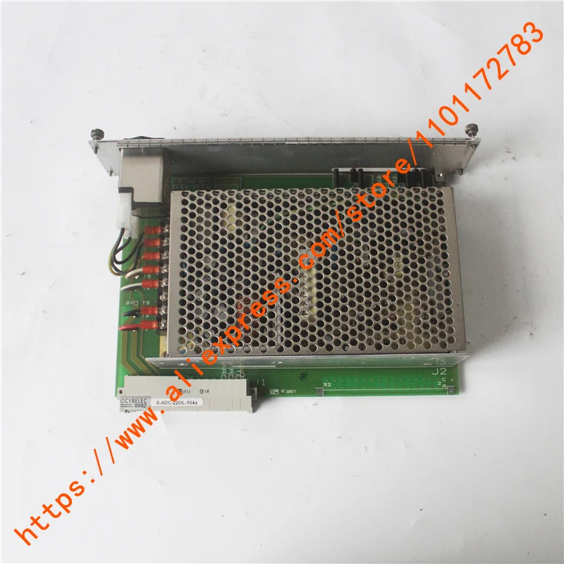 

S-ADC-220/L-104a SADC220L104a 100%, используемая в хорошем состоянии, полупроводниковая деталь с быстрой доставкой