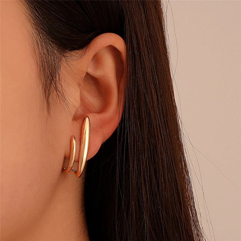 

Irregular U-shaped Gold Silver Color Earrings for Woman Vintage Fashion Exquisite Stud Earring Fashion Jewelry Girls