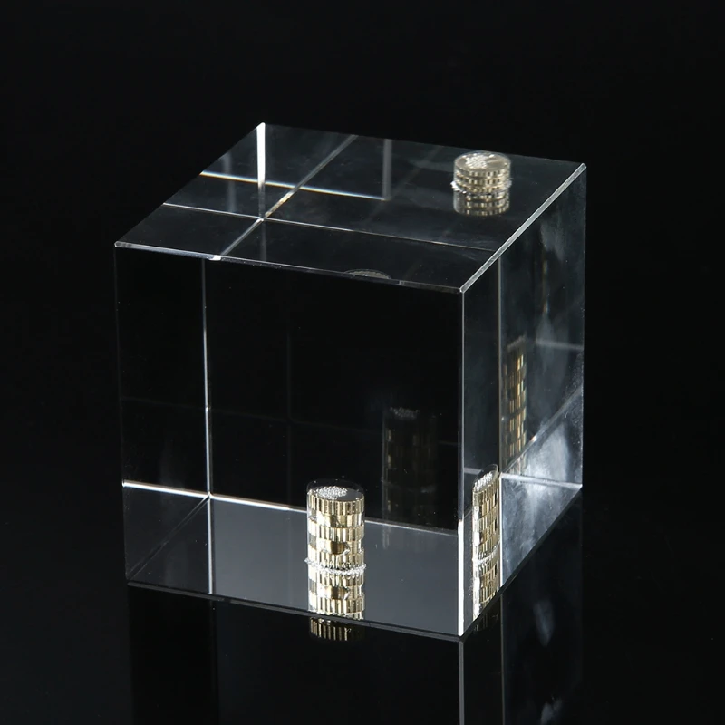 Dwan Изготовлен из высококачественного картографирования. Интересные различные