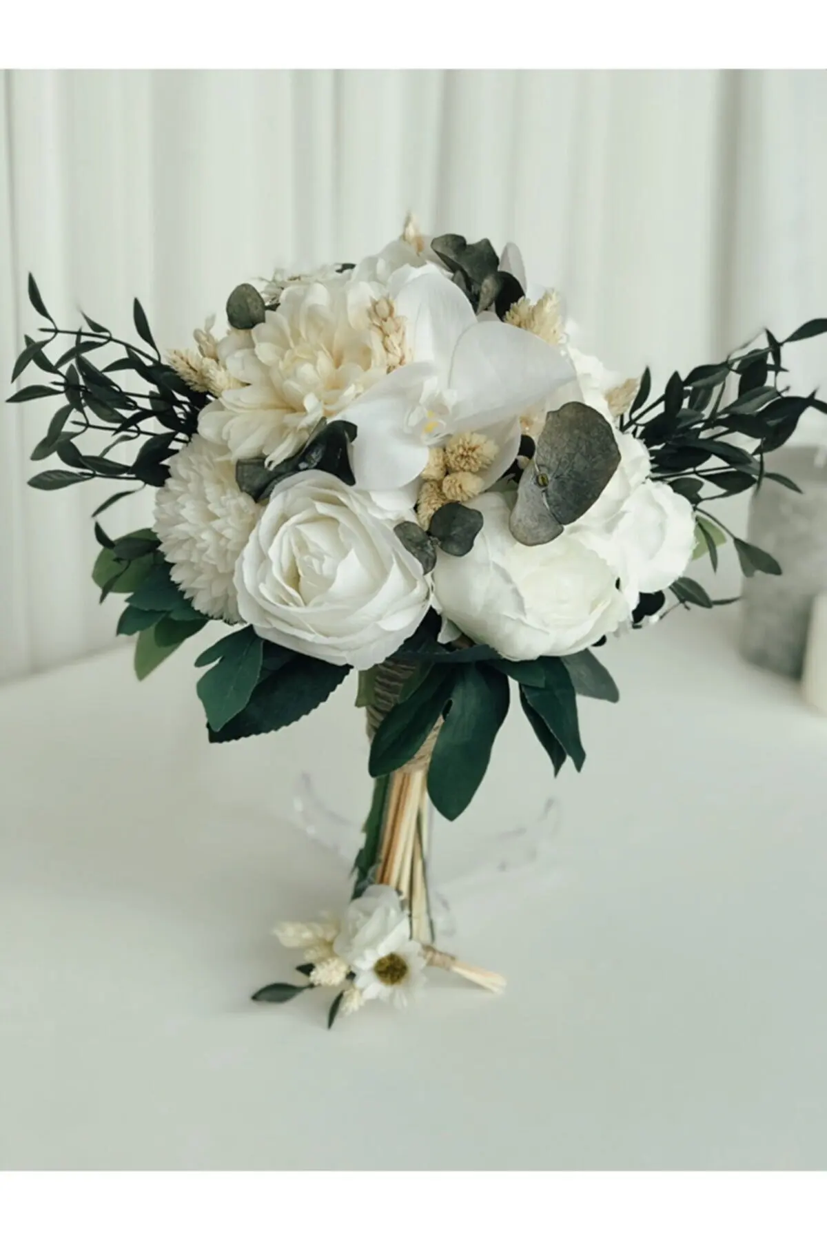 

New Season White Magic Corsage Bride And Groom Boutonniere Artificial Flower And Quick-frozen Herb Bridesmaid Throw Bouquet 2022 Marriage