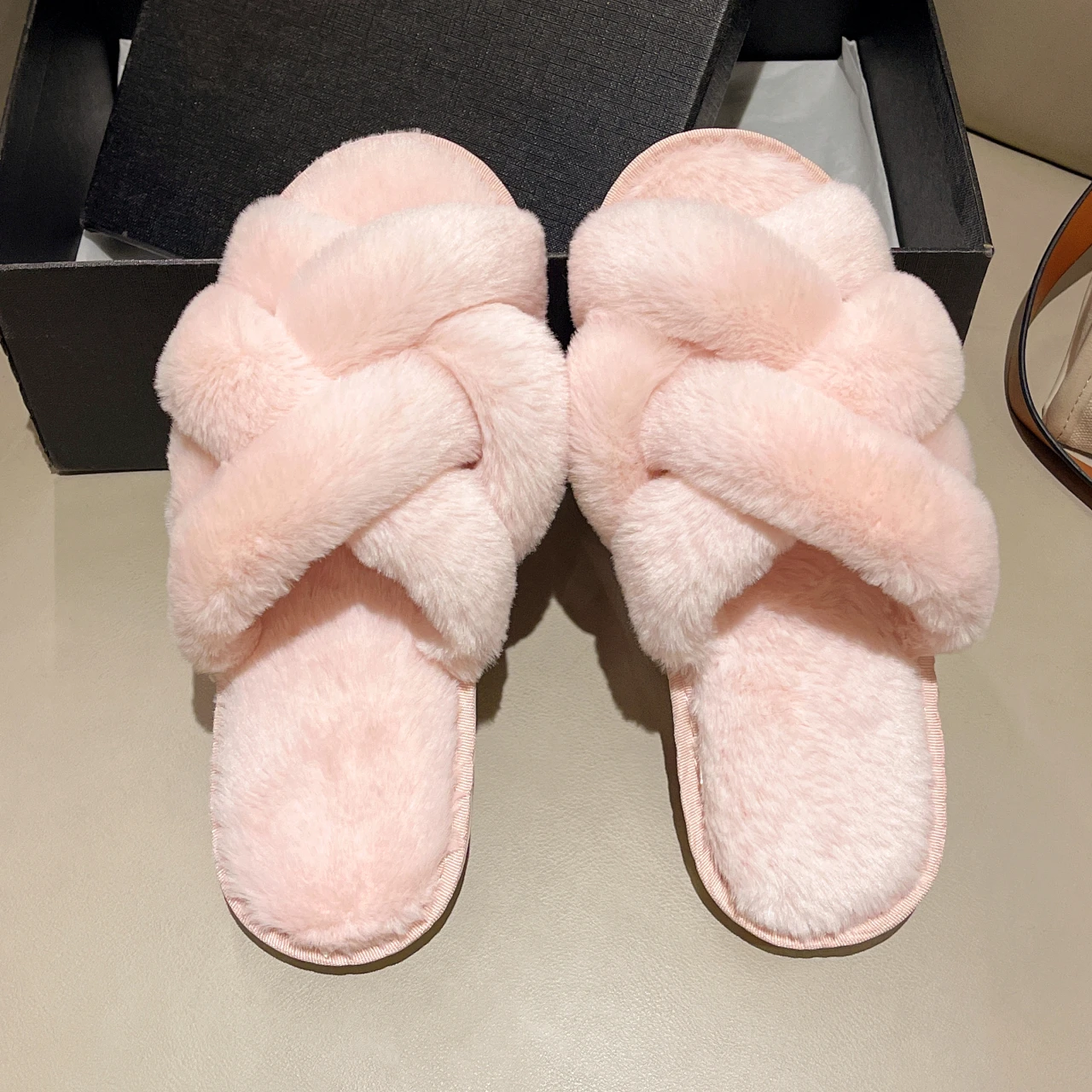 

2022 Winter Warm Women's Furry Furry Slippers Home Fluffy Soft Indoor Slippers Warm Flat Heels Non-Slip Indoor Home Slippers