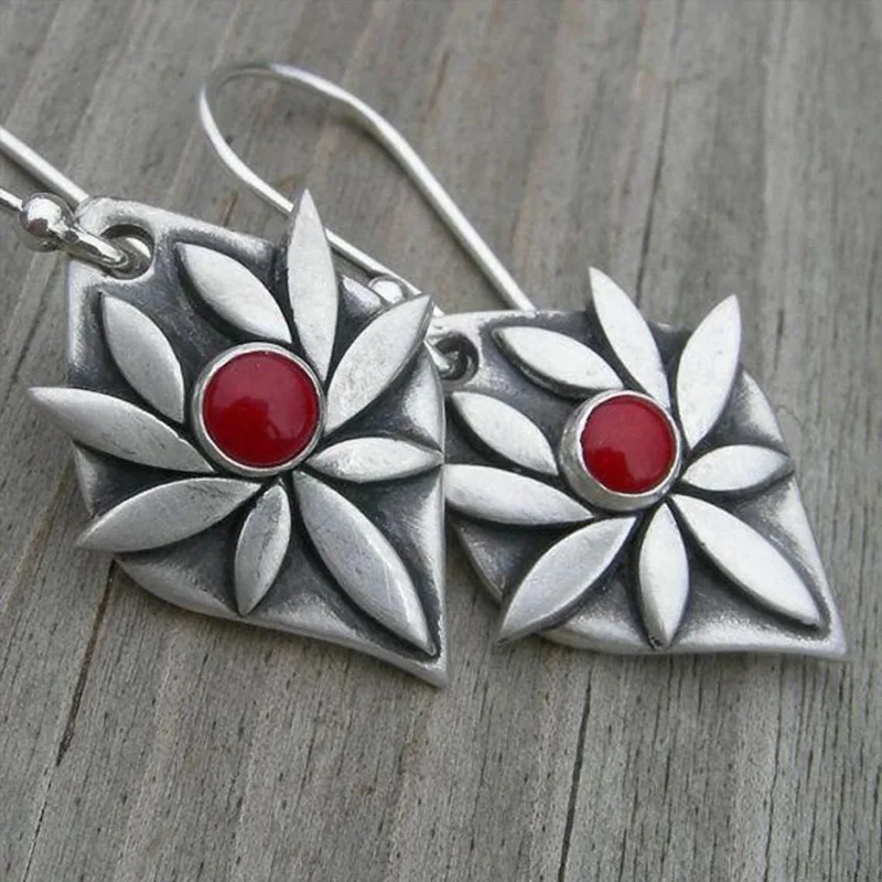 

Newest Ethnic Lotus Flower Petals Drop Earrings Gypsy Jewelry Geometric Leaves Red Beads Stone Handmade Hanging Earrings