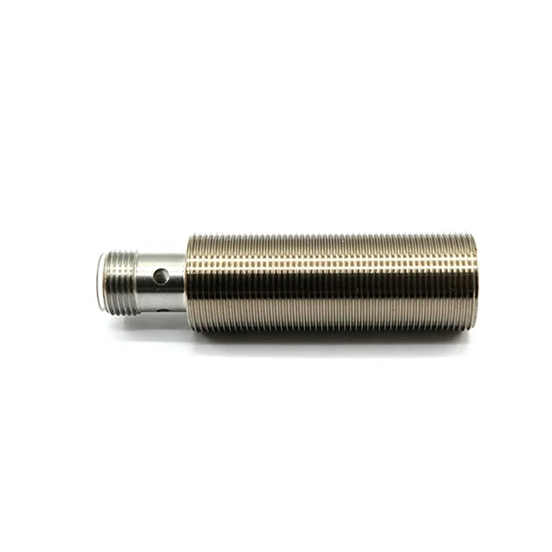 Фото Индуктивный датчик приближения NBB5-18GM50-E2-V1 №2