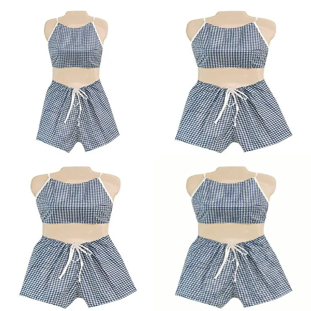 

Women's XL Stylish, Versatile Combination of Bibb-Top Outfit and Shorts for Summer Fashionable Looks.