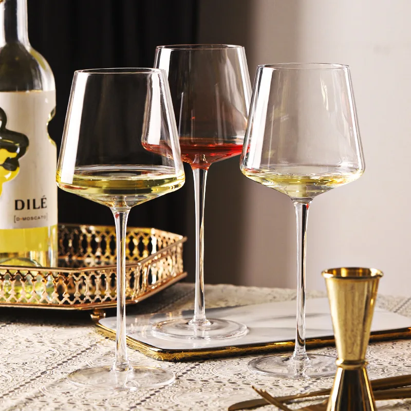 Хрустальный бокал для вина ручной работы красного стеклянный с искусством