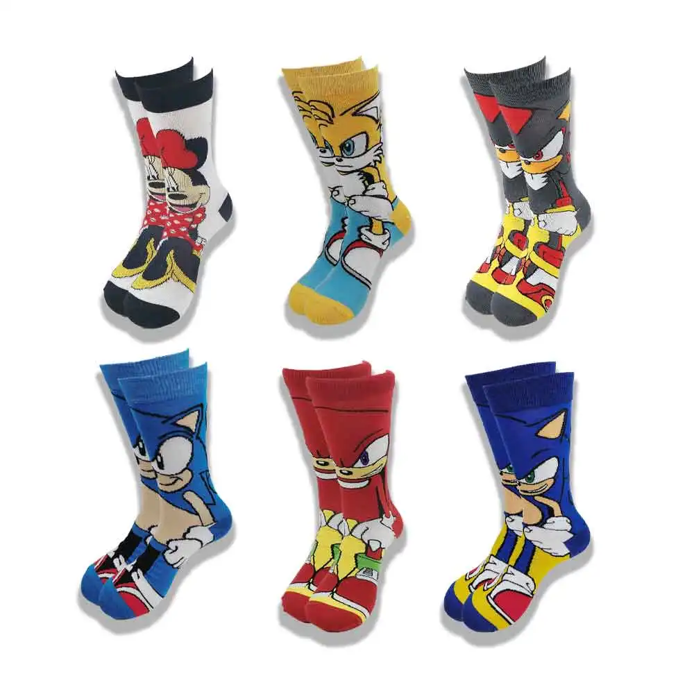 

Disney's image Mickey Mouse is cute and fashionable. Socks for men and women in the tube are street style skateboarding shoes