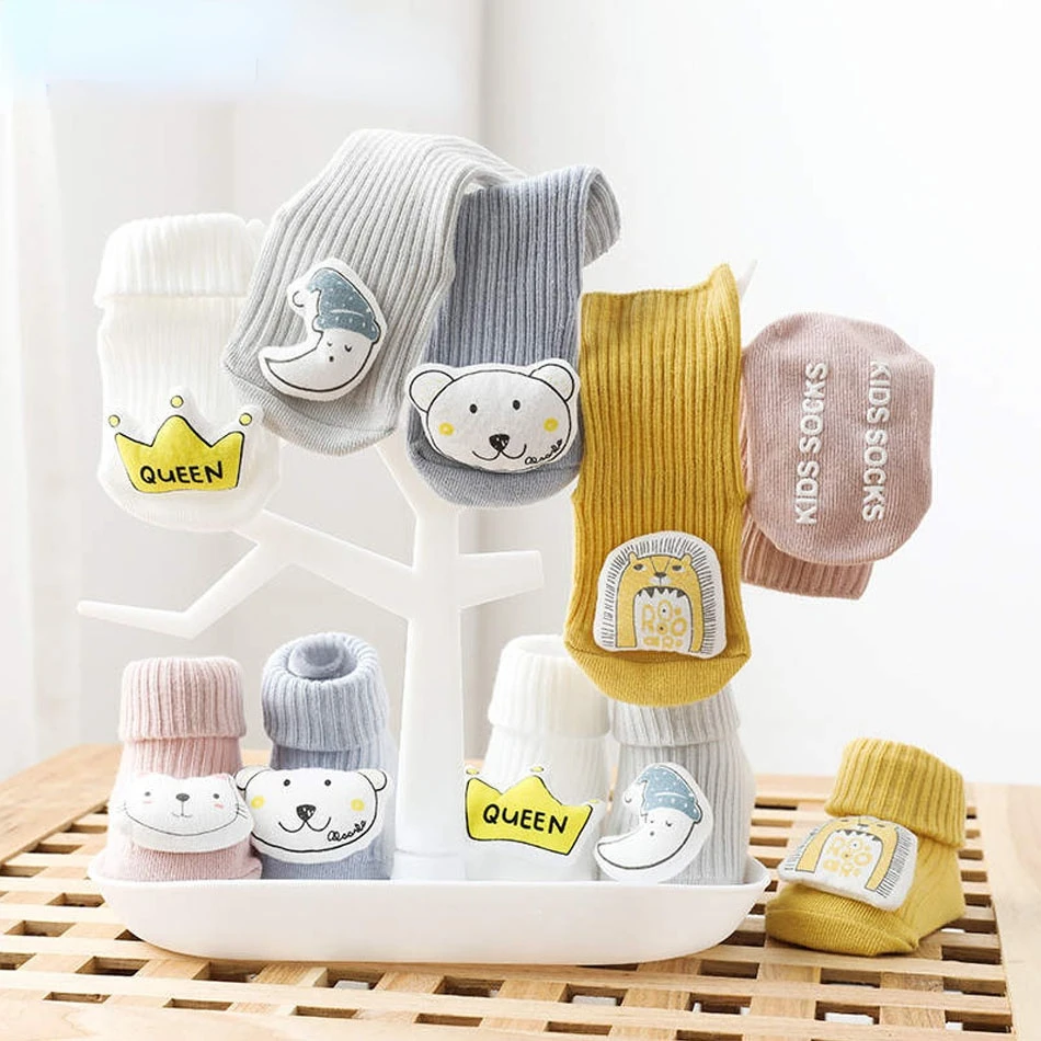 

Cartoon Printing Doll In Tube Newborn Baby Socks Dispensing Non-slip Infant Toddler Socks Children Floor Socks Knee High Socks