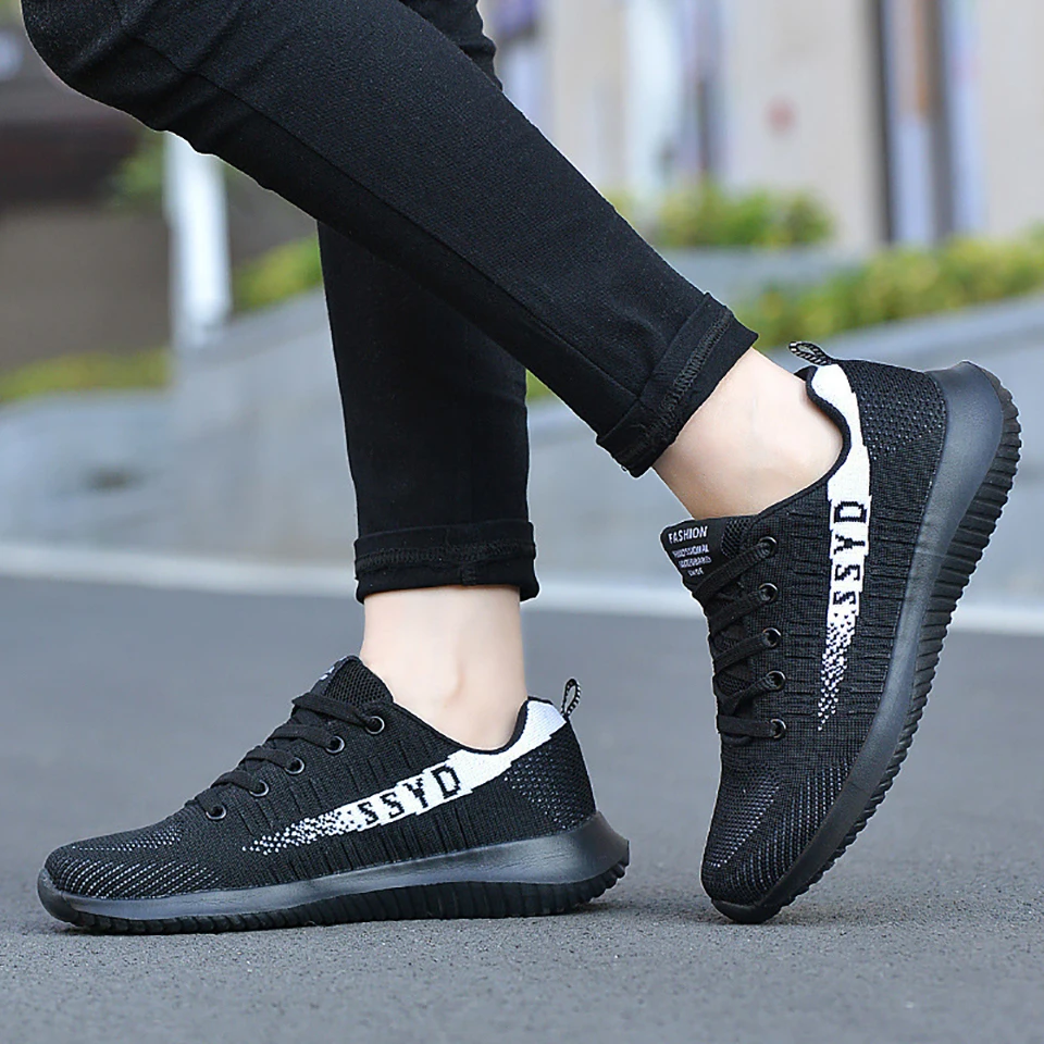 Loekeah Unisex Running Shoes Breathable Outdoor Sports Footwear Lightweight Casual Sneakers Fashion Couple Jogging Shoes Tennis