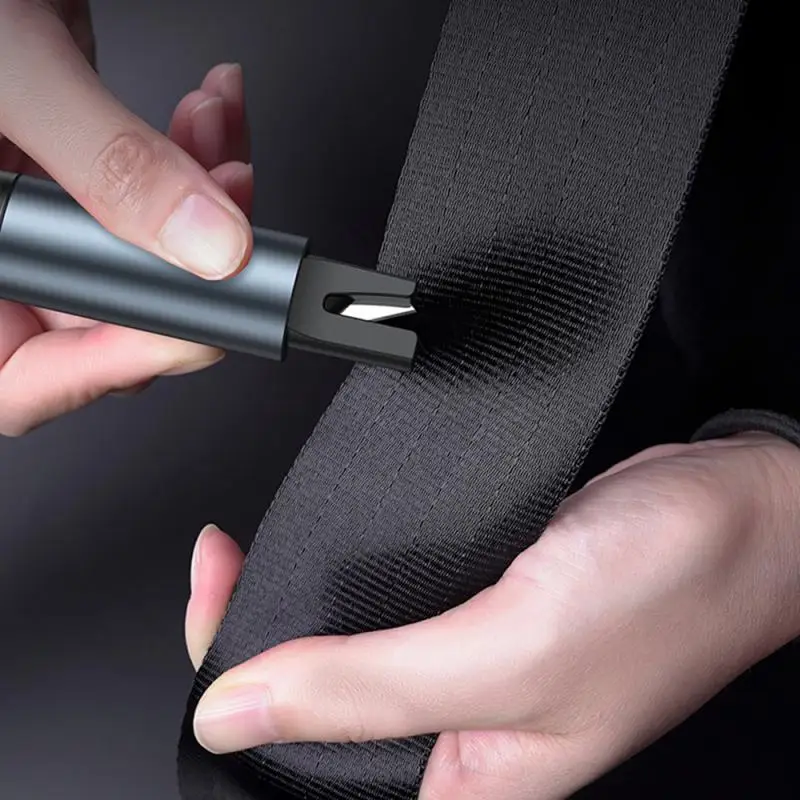 Приспособление для разбивания окон и ремня безопасности автомобильные