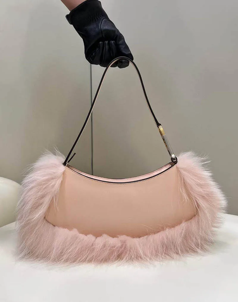 

2023 New Fur Underarm Bag Cute Solid Handbag Versatile Crescent Bag Calf Leather Saddle Bag