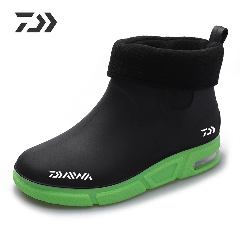 

Summer Daiwa Fishing Shoes Men Non-slip Waterproof Fishing Water Shoes Short Keep Warm Tube Rain Boots Outdoor Breathable Boots