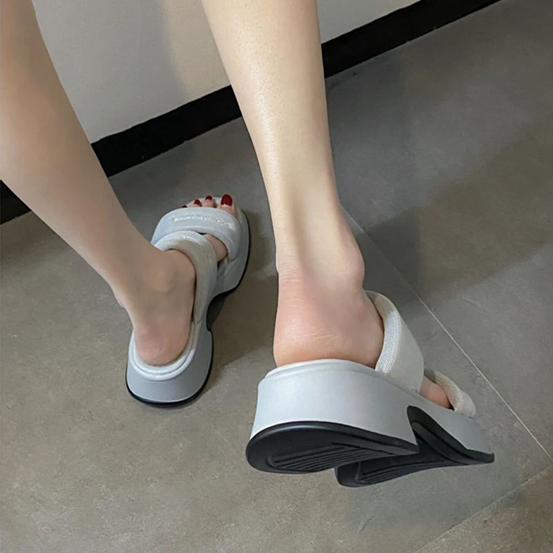 

Slippers Women's Summer Outgoing 2023 New Casual Versatile Anti Slip Thick Heel Thick Sole Comfortable Fashion Ladies Slippers