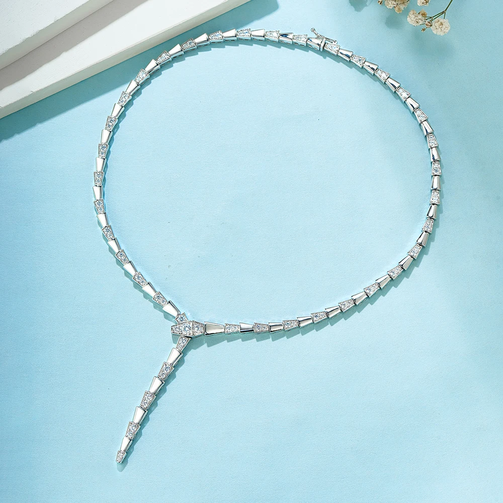 Женское ожерелье из серебра 925 пробы в виде змеи