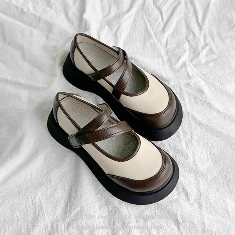 Женские туфли-оксфорды на платформе универсальные мягкие туфли смешанных цветов
